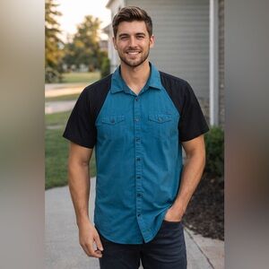 GUESS Men's Blue and Black Casual Shirt